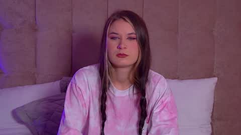 Snapshot of rachellsimpson chatting on 27, 2, 2025 RachellSimpson online show from 27, 2, 2025