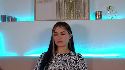 Snapshot of rachellsimpson chatting on 2, 3, 2025 RachellSimpson online show from 2, 3, 2025