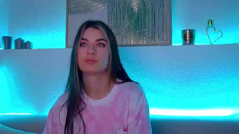 Snapshot of rachellsimpson chatting on 3, 3, 2025 RachellSimpson online show from 3, 3, 2025