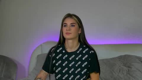 Snapshot of rachellsimpson chatting on 10, 9, 2025 RachellSimpson online show from 10, 9, 2025