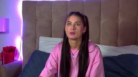 Snapshot of rachellsimpson chatting on 10, 10, 2025 RachellSimpson online show from 10, 10, 2025