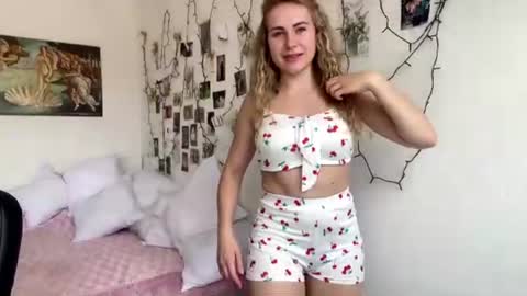 Sophie online show from 7, 7, 2026
