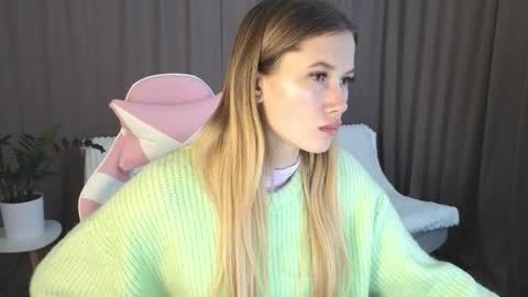 Snapshot of rachelwooods chatting on 10, 1, 2026 Rachel online show from 10, 1, 2026