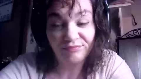 Snapshot of radiantstarr chatting on 11, 5, 2026 radiantstarr online show from 11, 5, 2026