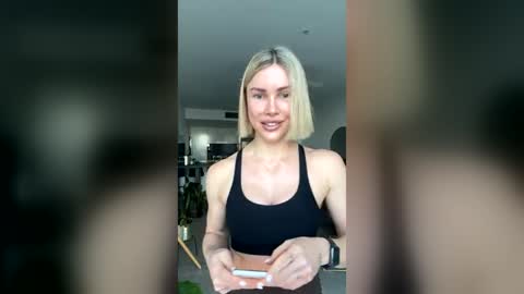 Snapshot of raepeaks chatting on 4, 7, 2026 Rae online show from 4, 7, 2026