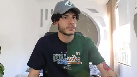 Snapshot of rafael_mendez chatting on 2, 11, 2025 R A F A E L online show from 2, 11, 2025