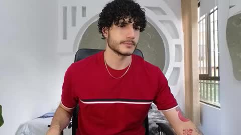 Snapshot of rafael_mendez chatting on 27, 11, 2025 R A F A E L online show from 27, 11, 2025