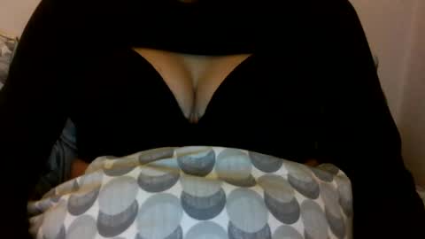 rahel_barbara online show from 1, 2, 2025