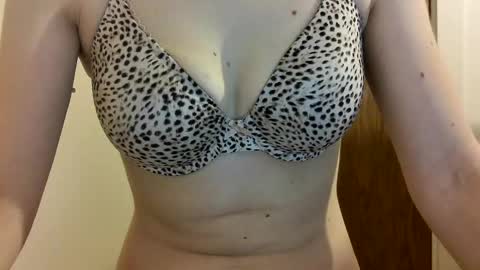 rahel_barbara online show from 28, 2, 2025