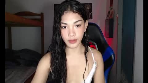 Snapshot of raiinddroopss chatting on 23, 7, 2026 moon online show from 23, 7, 2026