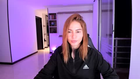 Jennyindependent model . online show from 6, 3, 2025