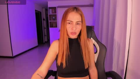 Jennyindependent model . online show from 19, 5, 2026