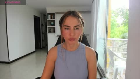 Jennyindependent model . online show from 31, 5, 2026