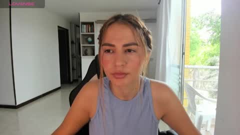 Jennyindependent model . online show from 31, 5, 2026