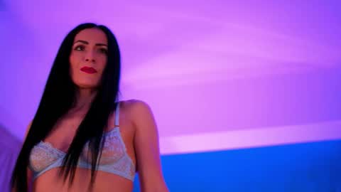 RaisaVawn online show from 7, 1, 2026