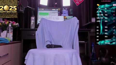 Laura online show from 3, 1, 2025