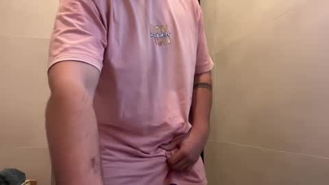 Snapshot of ralve31 chatting on 7, 11, 2025 C2C Spanish 27 online show from 7, 11, 2025