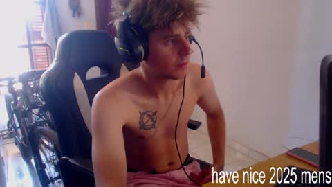 Snapshot of ramisexyloveyou chatting on 2, 1, 2025 Ramiro online show from 2, 1, 2025