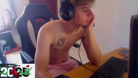 Snapshot of ramisexyloveyou chatting on 4, 1, 2025 Ramiro online show from 4, 1, 2025