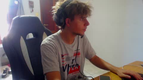 Snapshot of ramisexyloveyou chatting on 7, 1, 2025 Ramiro online show from 7, 1, 2025