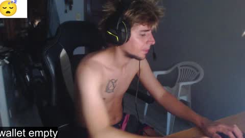 Snapshot of ramisexyloveyou chatting on 2, 2, 2025 Ramiro online show from 2, 2, 2025