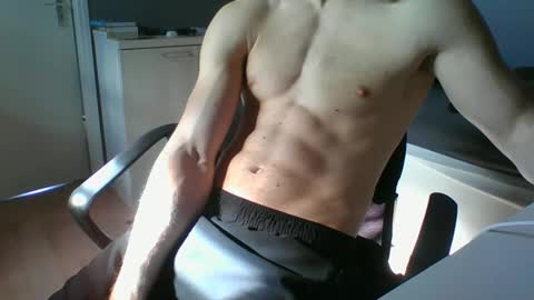 Snapshot of ramonjoosse2001 chatting on 2, 3, 2026 ramonjoosse2001 online show from 2, 3, 2026