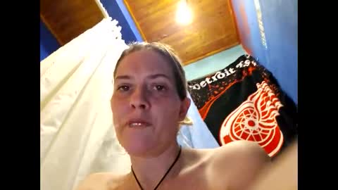 Randcandy77 online show from 19, 2, 2025