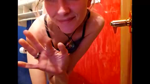 Randcandy77 online show from 28, 2, 2025