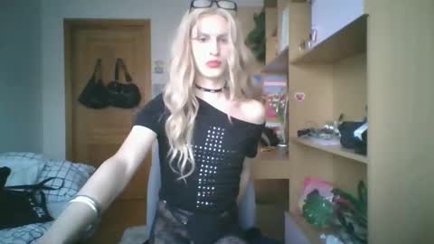 Snapshot of ranya_may chatting on 10, 3, 2026 Ranya online show from 10, 3, 2026