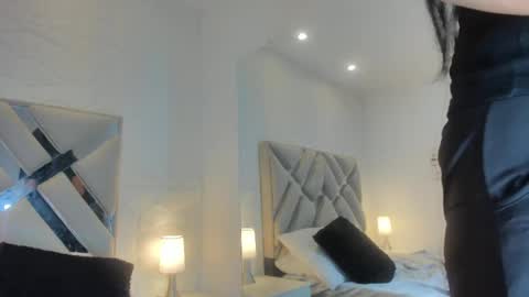 Snapshot of raquel_moore chatting on 10, 2, 2025 Raquel Moore online show from 10, 2, 2025