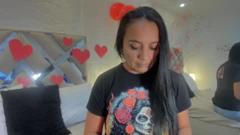 Snapshot of raquel_moore chatting on 15, 2, 2025 Raquel Moore online show from 15, 2, 2025