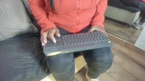 Raquel Moore  online show from 9, 2, 2026