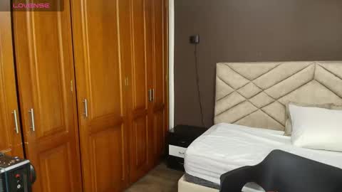 Snapshot of raqueljones_ chatting on 24, 10, 2025 Raquel online show from 24, 10, 2025