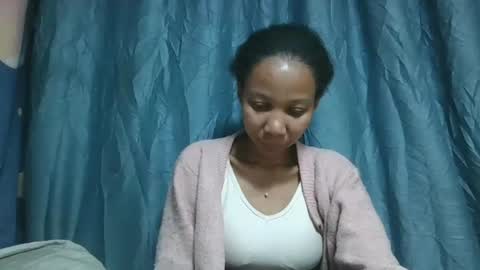 rasoanetteee online show from 8, 10, 2025