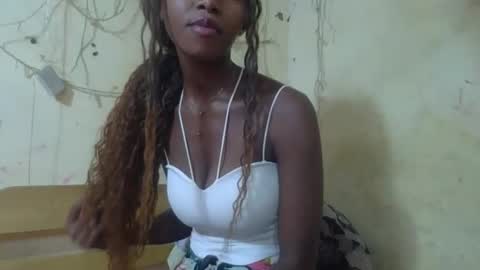 Snapshot of rasoanirinaa chatting on 6, 5, 2026 rasoanirinaa online show from 6, 5, 2026