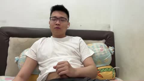 randomnaut online show from 5, 12, 2024