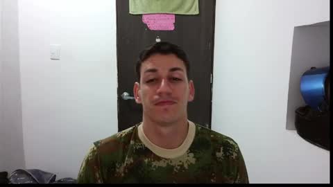 Snapshot of raul240335 chatting on 5, 5, 2026 Raul online show from 5, 5, 2026