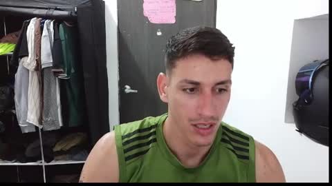 Snapshot of raul240335 chatting on 7, 5, 2026 Raul online show from 7, 5, 2026