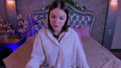 Snapshot of raven_crowe chatting on 28, 5, 2026 Raven online show from 28, 5, 2026