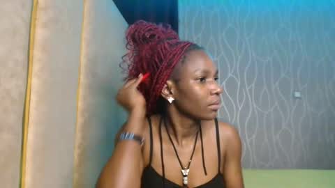 Snapshot of raven_luxe chatting on 2, 5, 2026 Raven online show from 2, 5, 2026