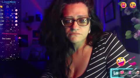 Snapshot of ravenandsin chatting on 3, 11, 2025 Raven online show from 3, 11, 2025