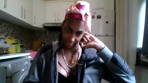 ravenbby online show from 18, 4, 2026