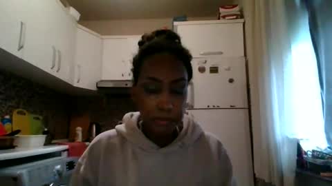 Snapshot of ravenbby chatting on 2, 5, 2026 ravenbby online show from 2, 5, 2026