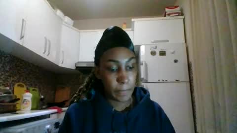 Snapshot of ravenbby chatting on 10, 5, 2026 ravenbby online show from 10, 5, 2026