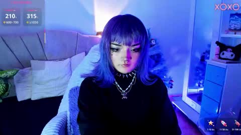 Snapshot of ravencollen chatting on 3, 12, 2025 ravencollen online show from 3, 12, 2025