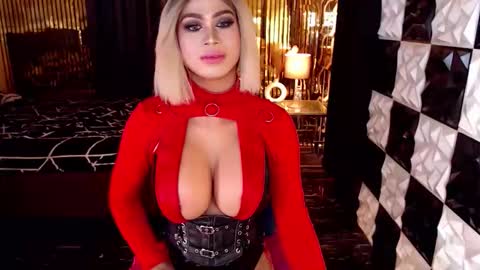 Snapshot of ravenmystiquex chatting on 9, 4, 2026 ravenmystiquex online show from 9, 4, 2026