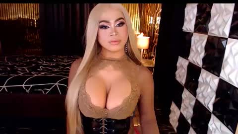 Snapshot of ravenmystiquex chatting on 10, 4, 2026 ravenmystiquex online show from 10, 4, 2026