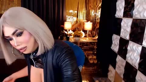 Snapshot of ravenmystiquex chatting on 29, 4, 2026 ravenmystiquex online show from 29, 4, 2026