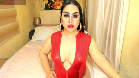 Snapshot of ravennamillerx chatting on 20, 12, 2025 Ravenna online show from 20, 12, 2025