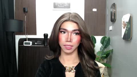 Snapshot of ravennax chatting on 22, 2, 2025 ravennaxx online show from 22, 2, 2025